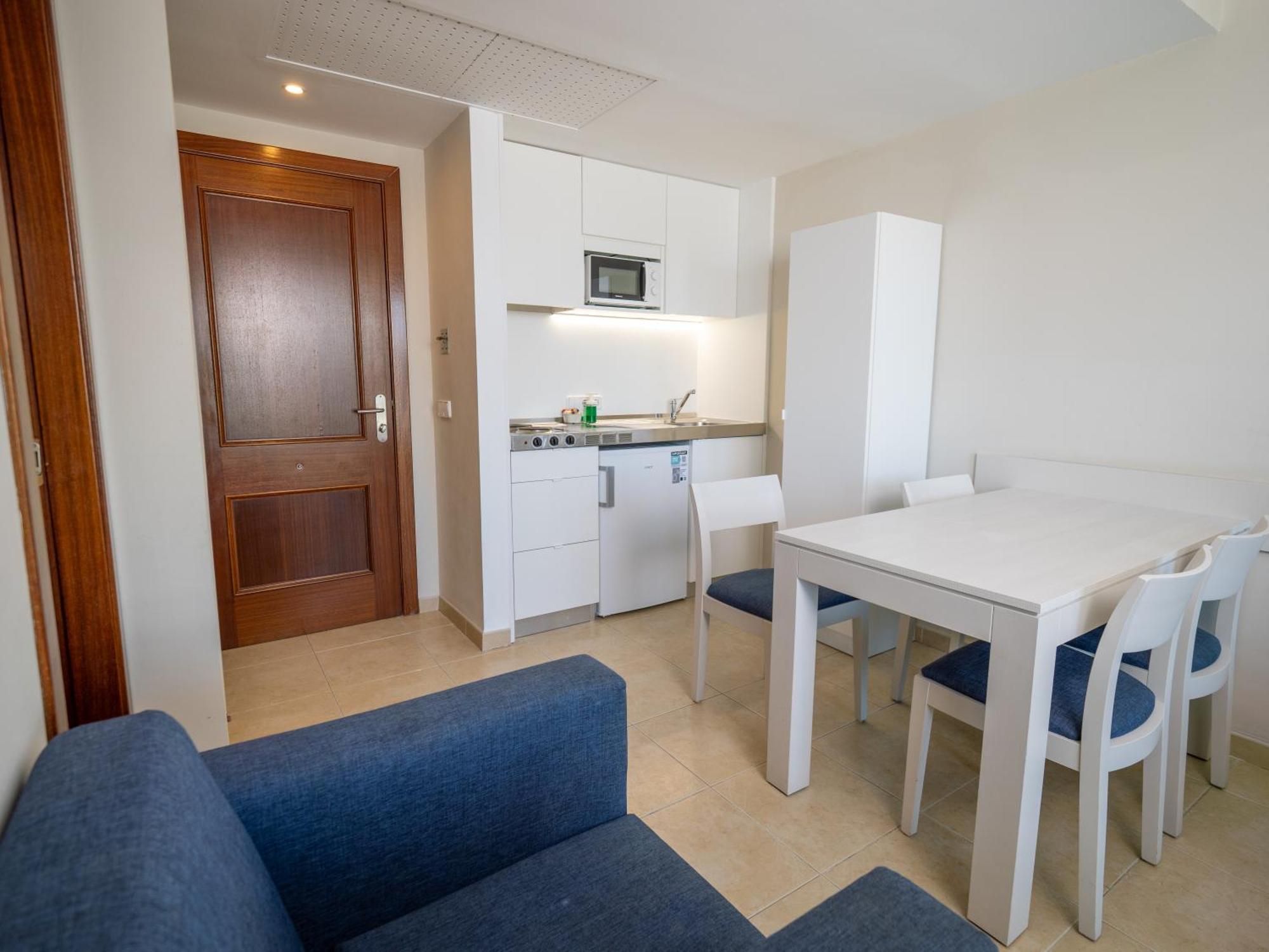 Prope Mare Apartamentos Кала Миллор Экстерьер фото