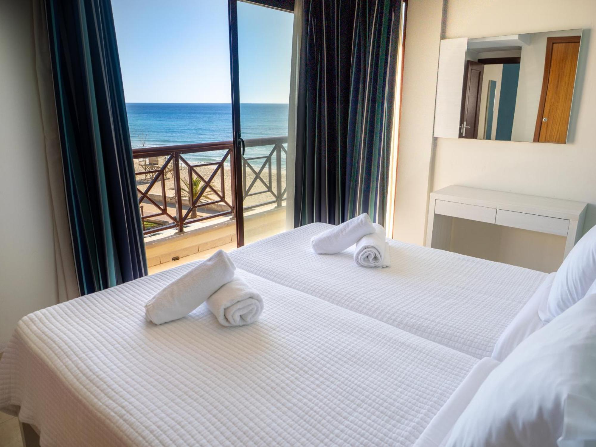 Prope Mare Apartamentos Кала Миллор Экстерьер фото
